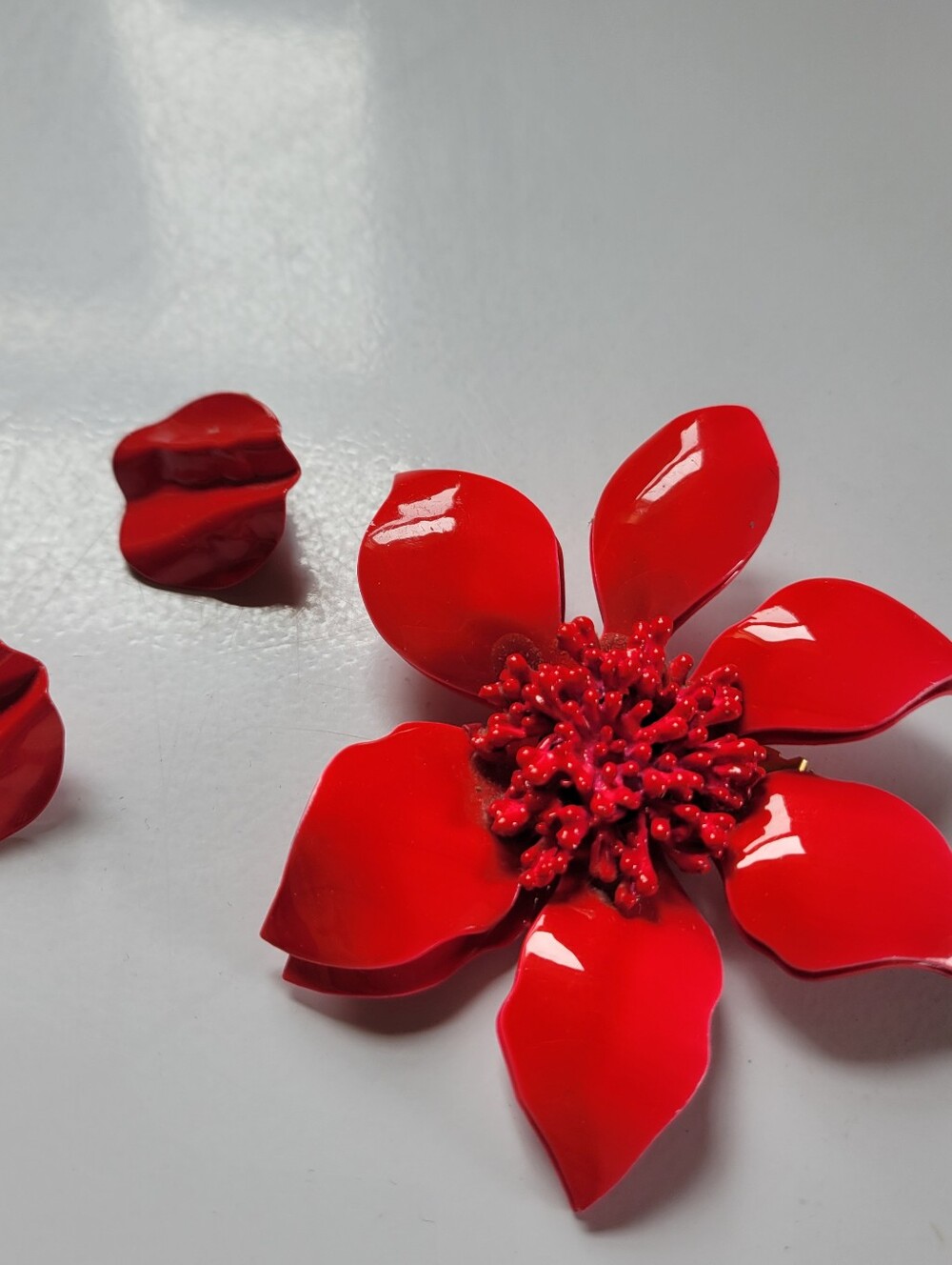 Red Floral Statement Brooch - Women Accessories